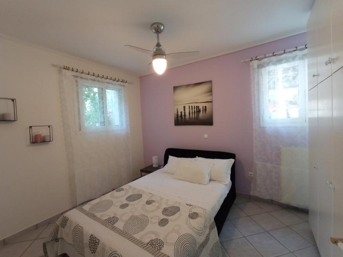 Flat With Garden Near Sea, Port And Airport Apartment Artemida  Ruang foto